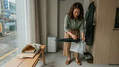 젖은 접이식 우산, 클리어파일 하나로 가방 안 젖게 하는 초간단 방법